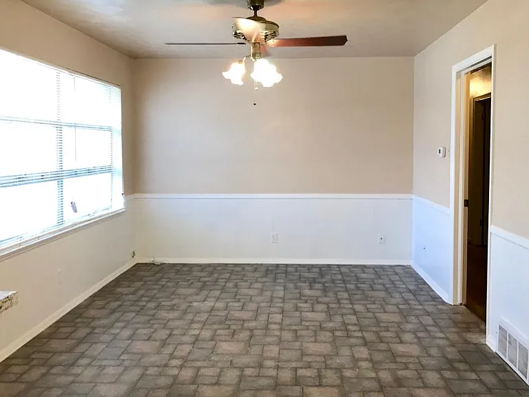 2223 Healey Dr — Photo 17