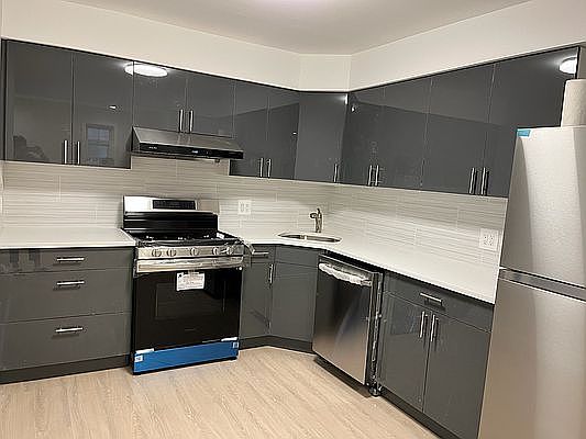 1st image of 138-40 Elder Ave #1