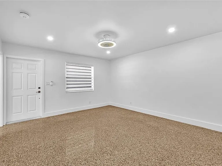 5122 NE 19th Ave #2 — Photo 15