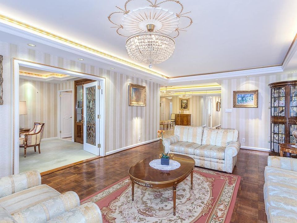 1st image of 931 Lexington Ave #11K