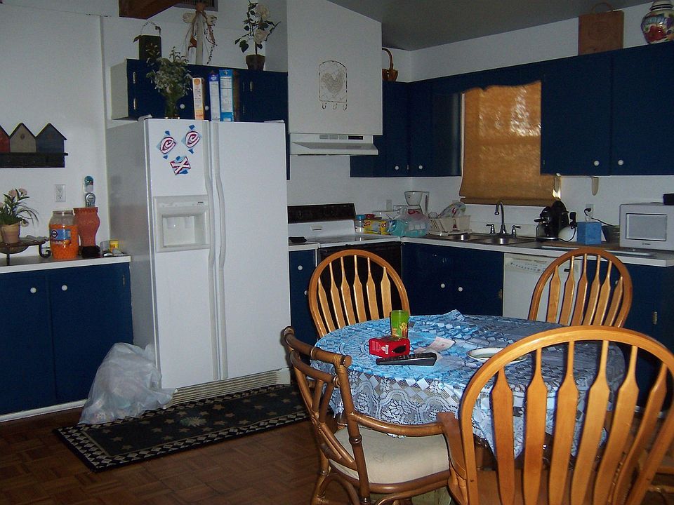 2nd image of 329 13th St SW