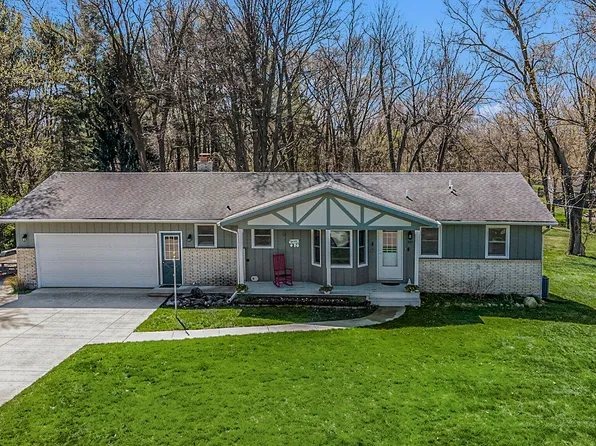 846 72nd St SE, Grand Rapids, MI 49508