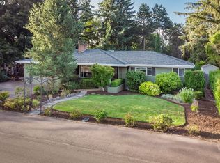 9865 SW Eagle Ln, Beaverton, OR 97008