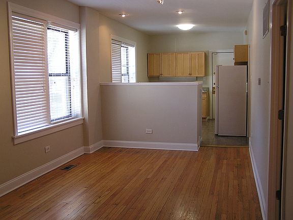2nd image of 2108 N Winchester Ave #1