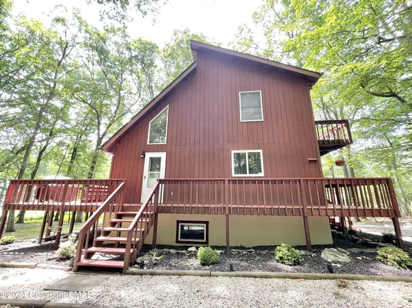 241 Sunlight Dr, Henryville, PA 18332