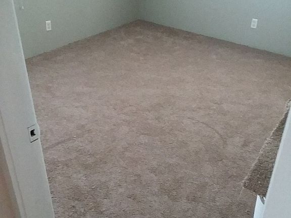 5th image of 1653 Pineola Ave