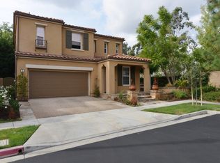 2 Versailles, Irvine, CA 92602
