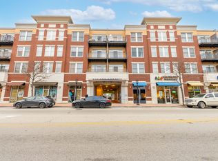 7243 Madison St APT 414, Forest Park, IL 60130