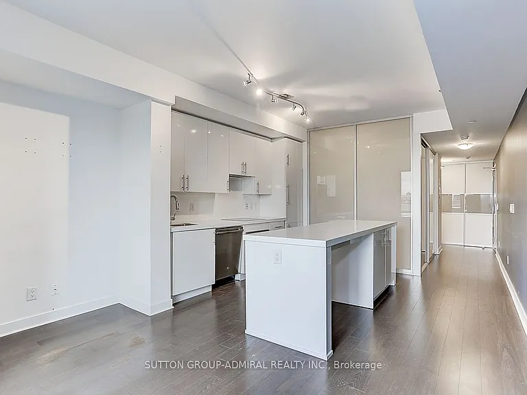 156 Portland St #403 — Photo 11