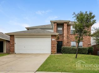 1124 Maplewood Ln, Crowley, TX 76036