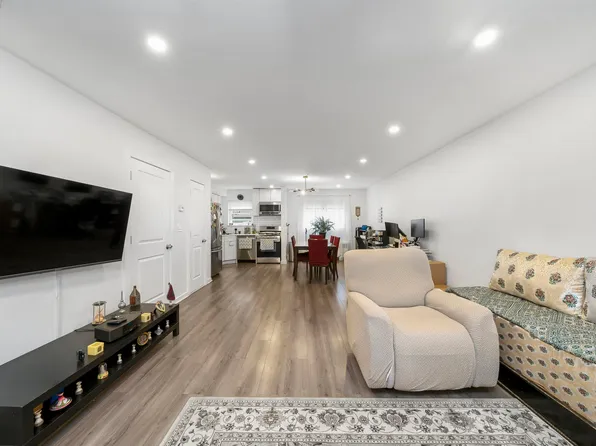 64 College Street image 6 of 17