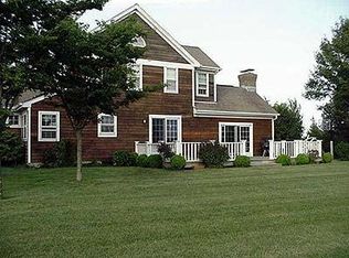 610 Butter Ln, Bridgehampton, NY 11932