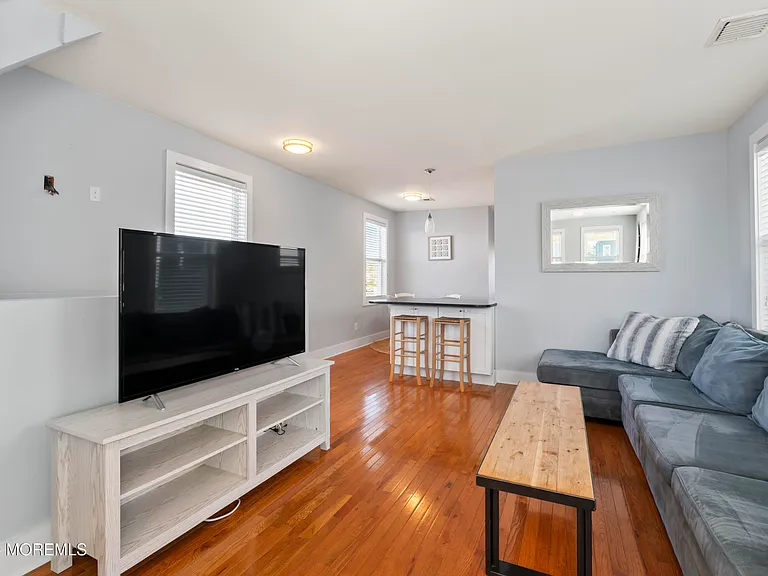 19 Church St — Photo 13