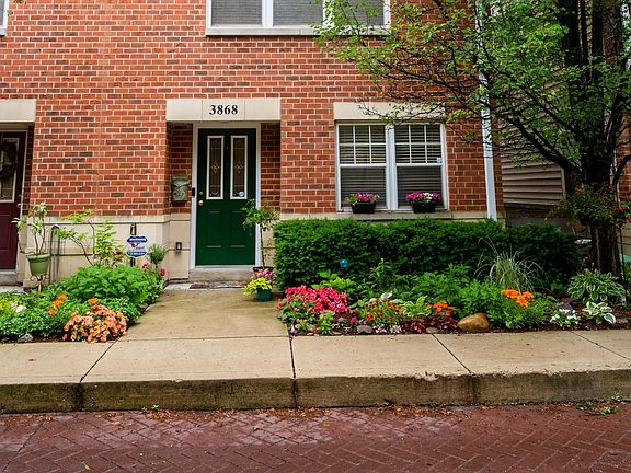 2nd image of 3862 N Milwaukee Ct