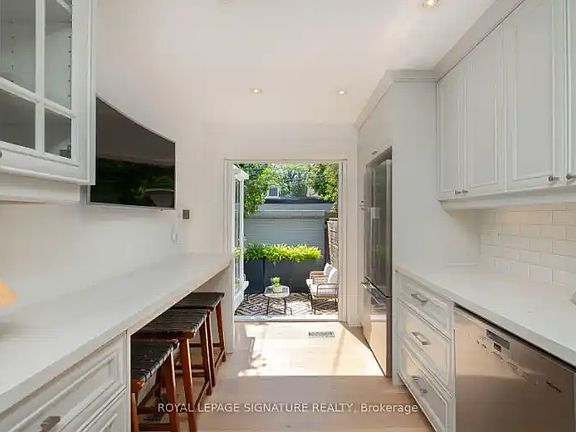 5th image of 40 Bright St #1A