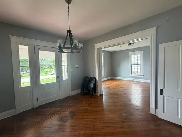 239 College St — Photo 12