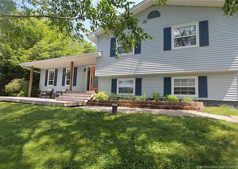 1st image of 10 Princeton Ave