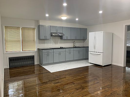 1st image of 218-40 Sawyer Ave #2