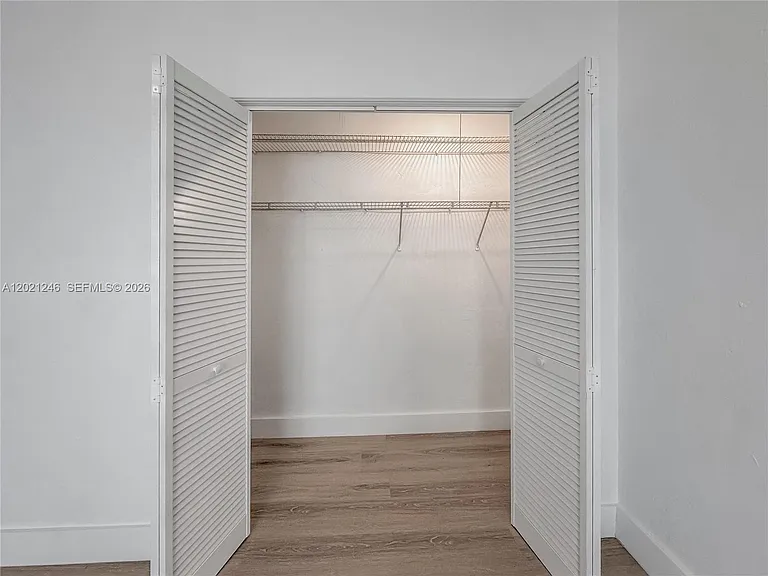 955 Bay Dr #2 — Photo 18