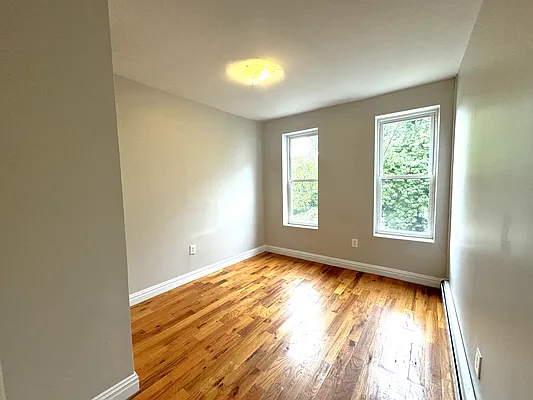 Rented by Pear NYC LLC | media 25