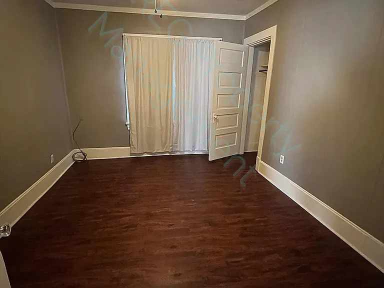 1512 College Ave — Photo 7