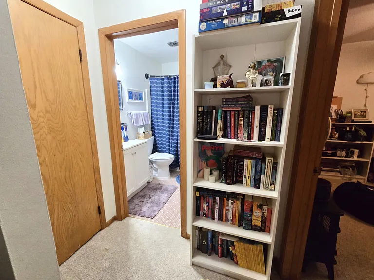 206 Kings Row #B — Photo 4
