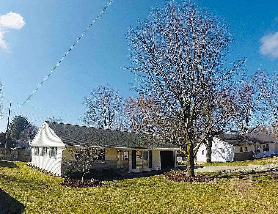 1st image of 11 Kennedy Ln