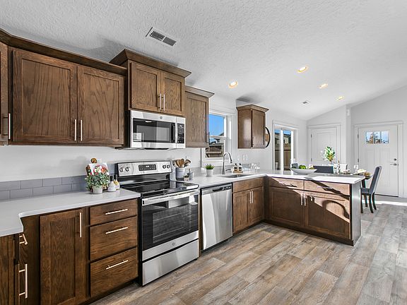 2021_11_22_1210_nw_25th_street_rdm-11