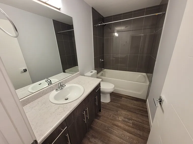 204 Thakur St #204 — Photo 8
