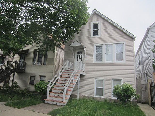 2nd image of 4145 S Maplewood Ave