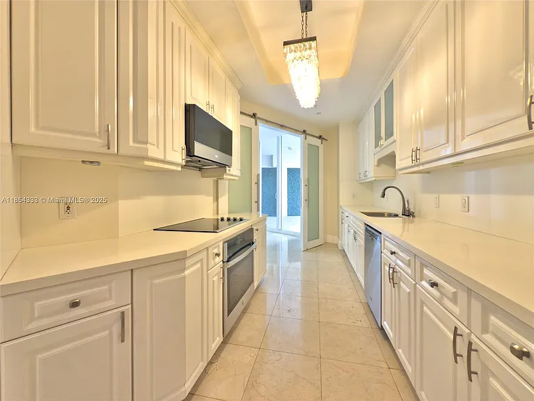 848 Brickell Key Dr #306 — Photo 28