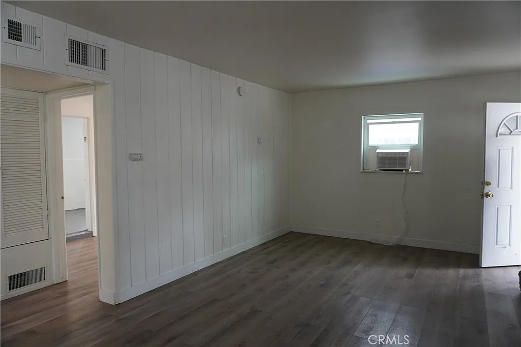 2 bed, 650 sqft, $2,375 — Photo 4