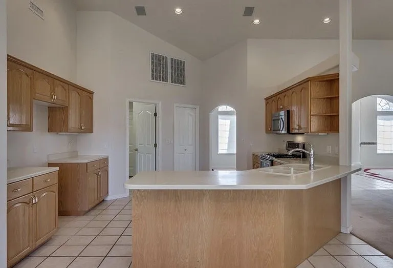 3264 Canyon View Dr — Photo 3