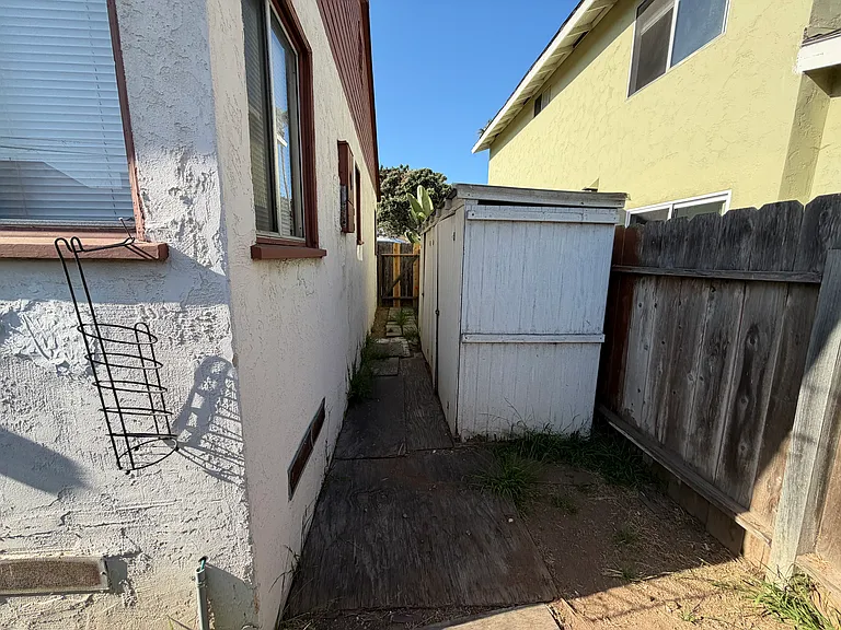 222 Elder Ave — Photo 25