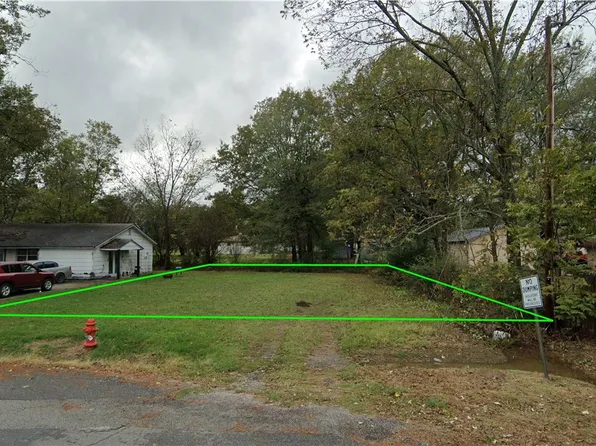 Thomas Cir, Lonoke, AR 72086