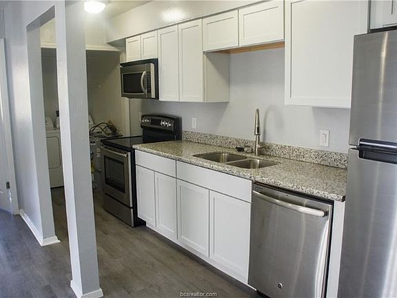 5th image of 1018 Autumn Cir #D