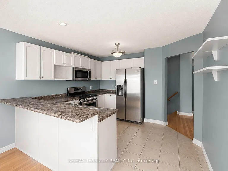 72 Newcastle Dr — Photo 9