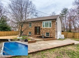 1059 Locust Ln, Pasadena, MD 21122