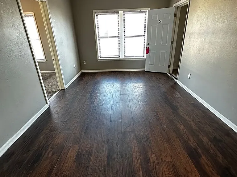 240 S Quincy Ave — Photo 7