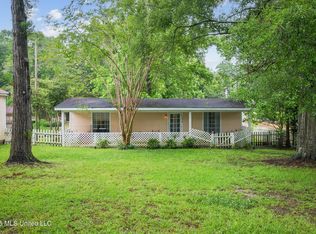 102 W Myrtle St #A, Magnolia, MS 39652