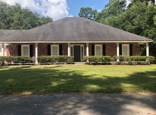 1210 Lakey Dr, Silsbee, TX 77656