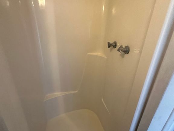 4th image of 3416-3418 Walnut St #5