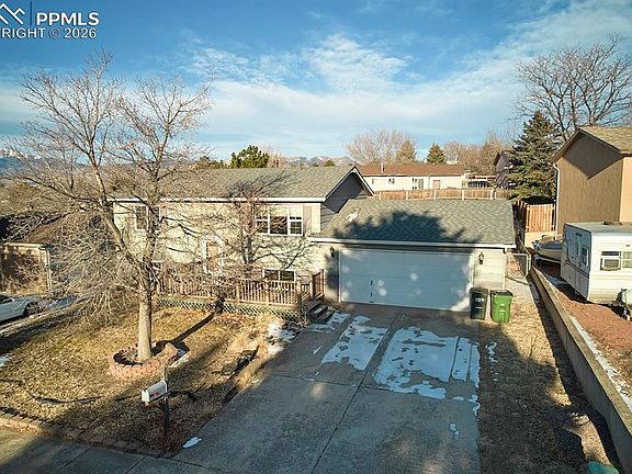 2nd image of 2630 Tomah Pl
