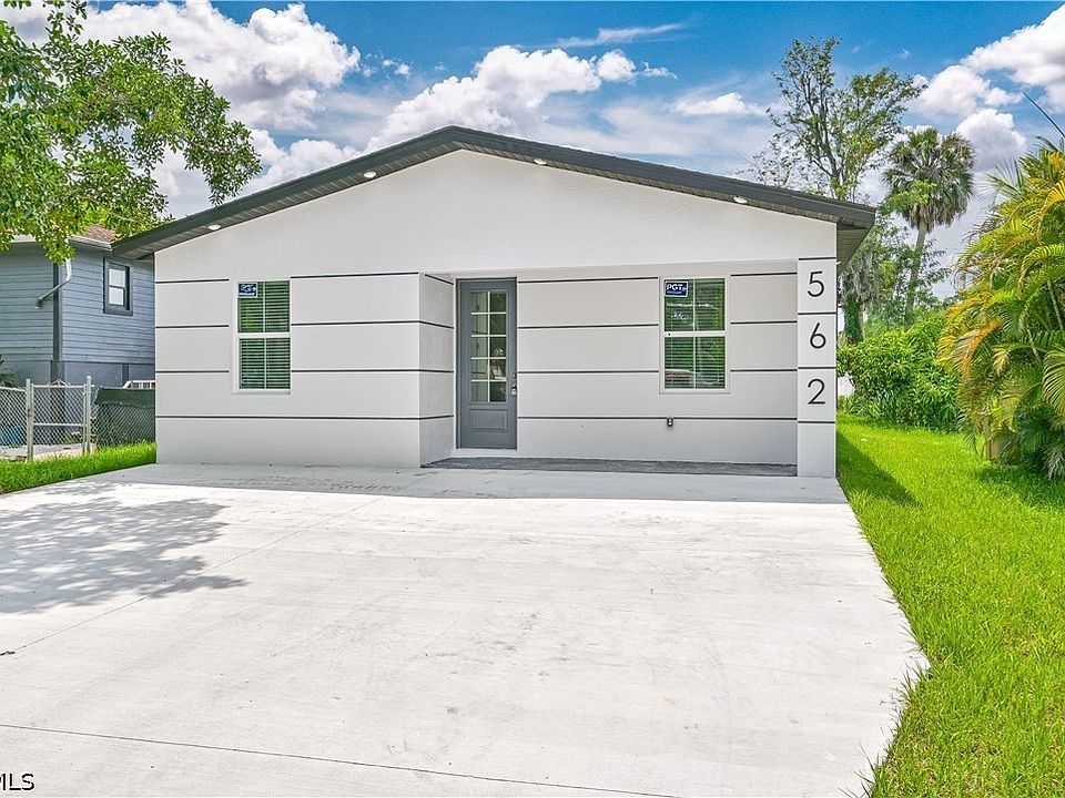 1st image of 2219 Carver Ave
