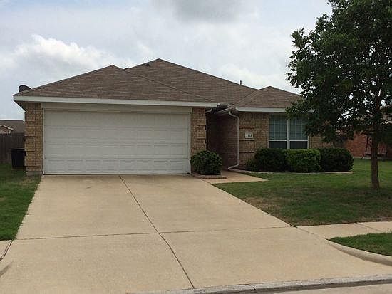 1st image of 2713 Mockingbird St