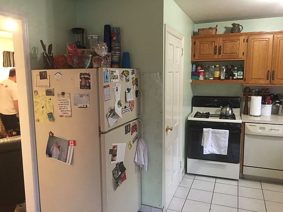 4th image of 16-08 Well Dr