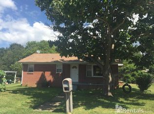 111 Hyatt St, Waynesville, NC 28786