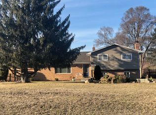 8275 Stoneham Dr, Ypsilanti, MI