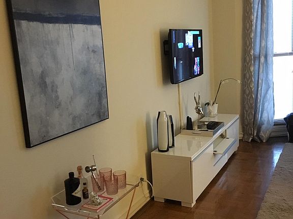 5th image of 1690 Bay St APT 201