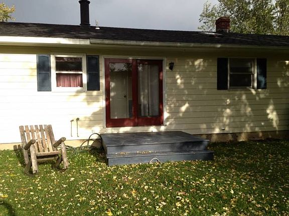Rear Exterior/deck